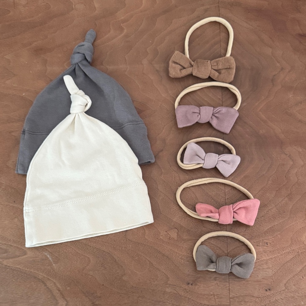 Colored Organics Newborn Bow/Hat Bundle